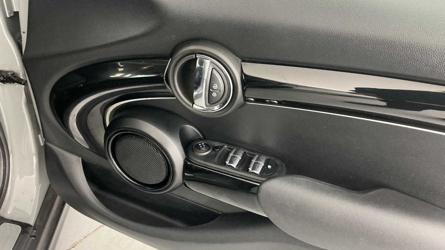 Used MINI Hatch 2021 for sale - 76610604: Photo 17