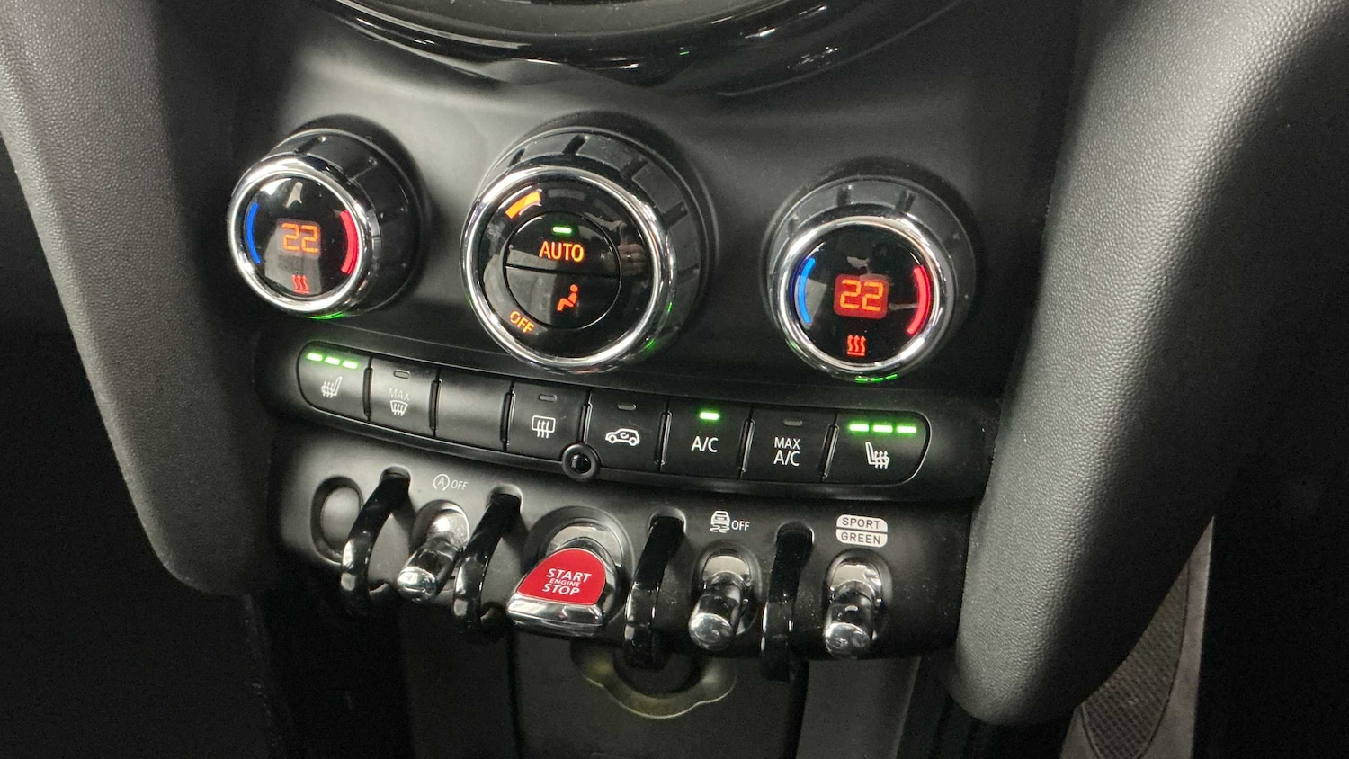 Used MINI Hatch 2021 for sale - 76610604: Photo 31