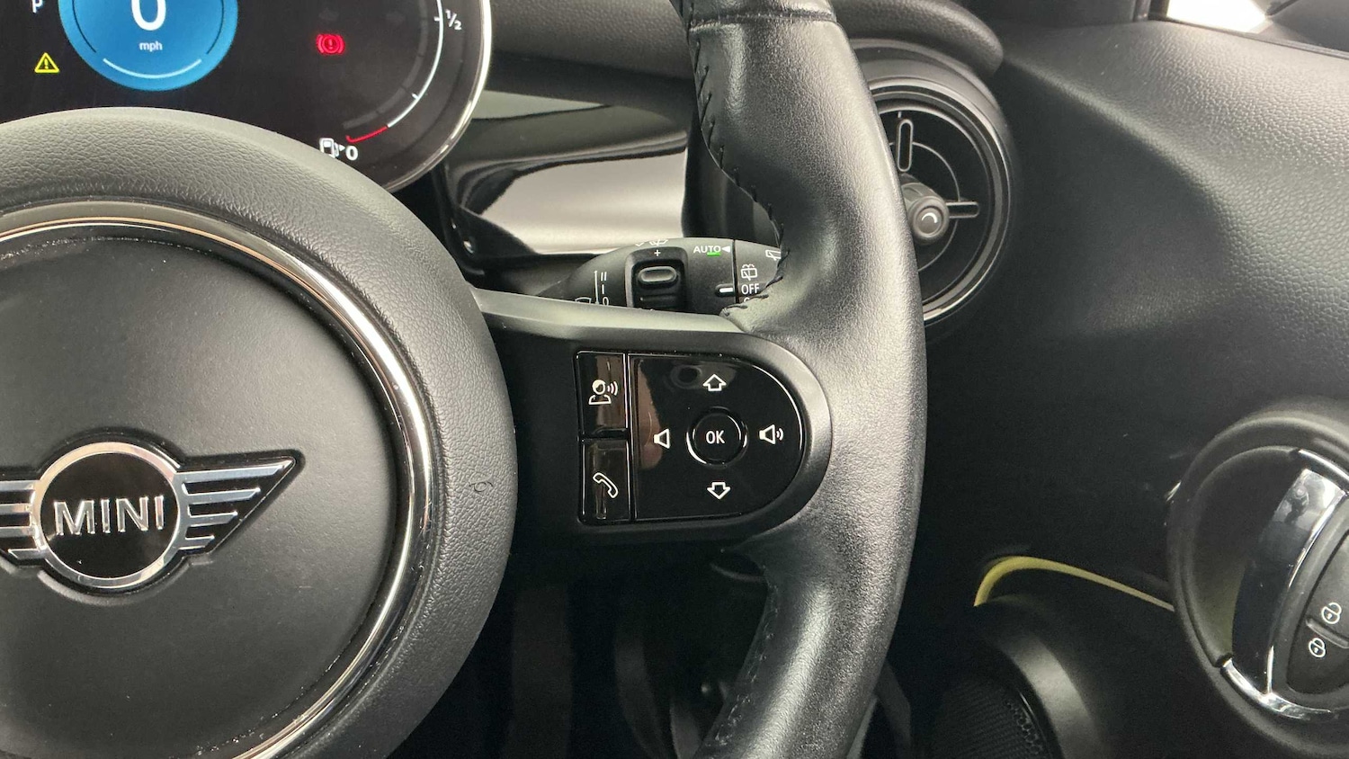 Used MINI Hatch 2021 for sale - 76610604: Photo 34