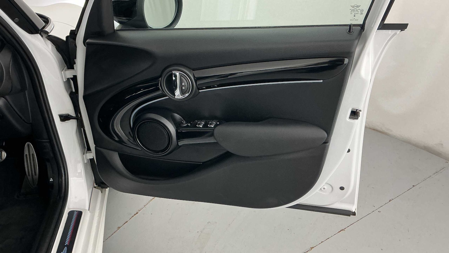 Used MINI Hatch 2023 for sale - 77333943: Photo 17