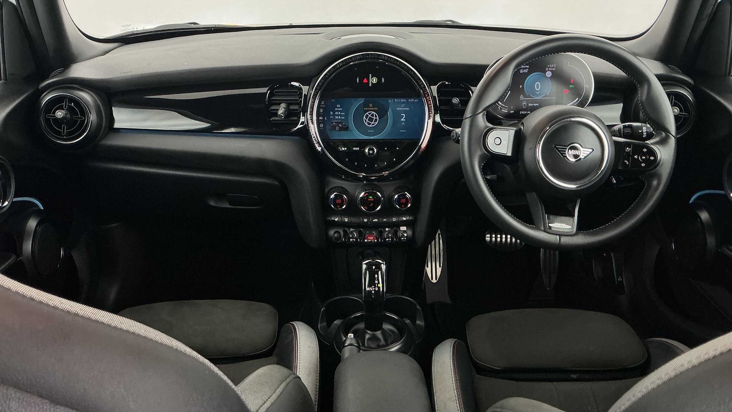 Used MINI Hatch 2023 for sale - 77333943: Photo 4