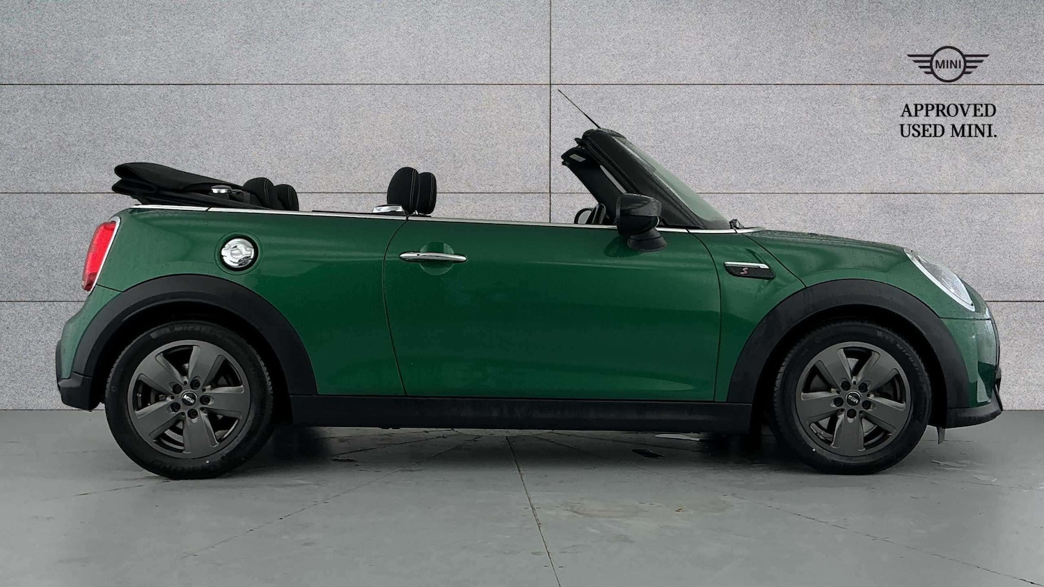 Used MINI Convertible 2022 for sale - 76529232: Photo 3