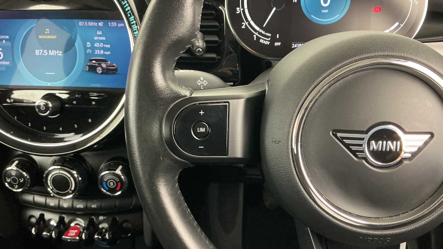 Used MINI Hatch 2022 for sale - 76501927: Photo 30