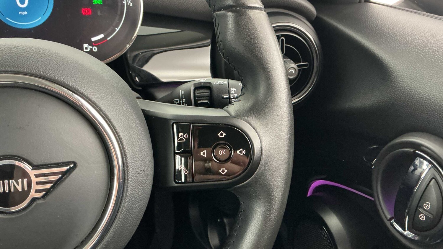 Used MINI Hatch 2023 for sale - 77860332: Photo 35