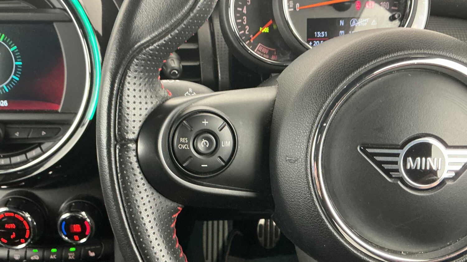 Used MINI Hatch 2020 for sale - 77942985: Photo 28