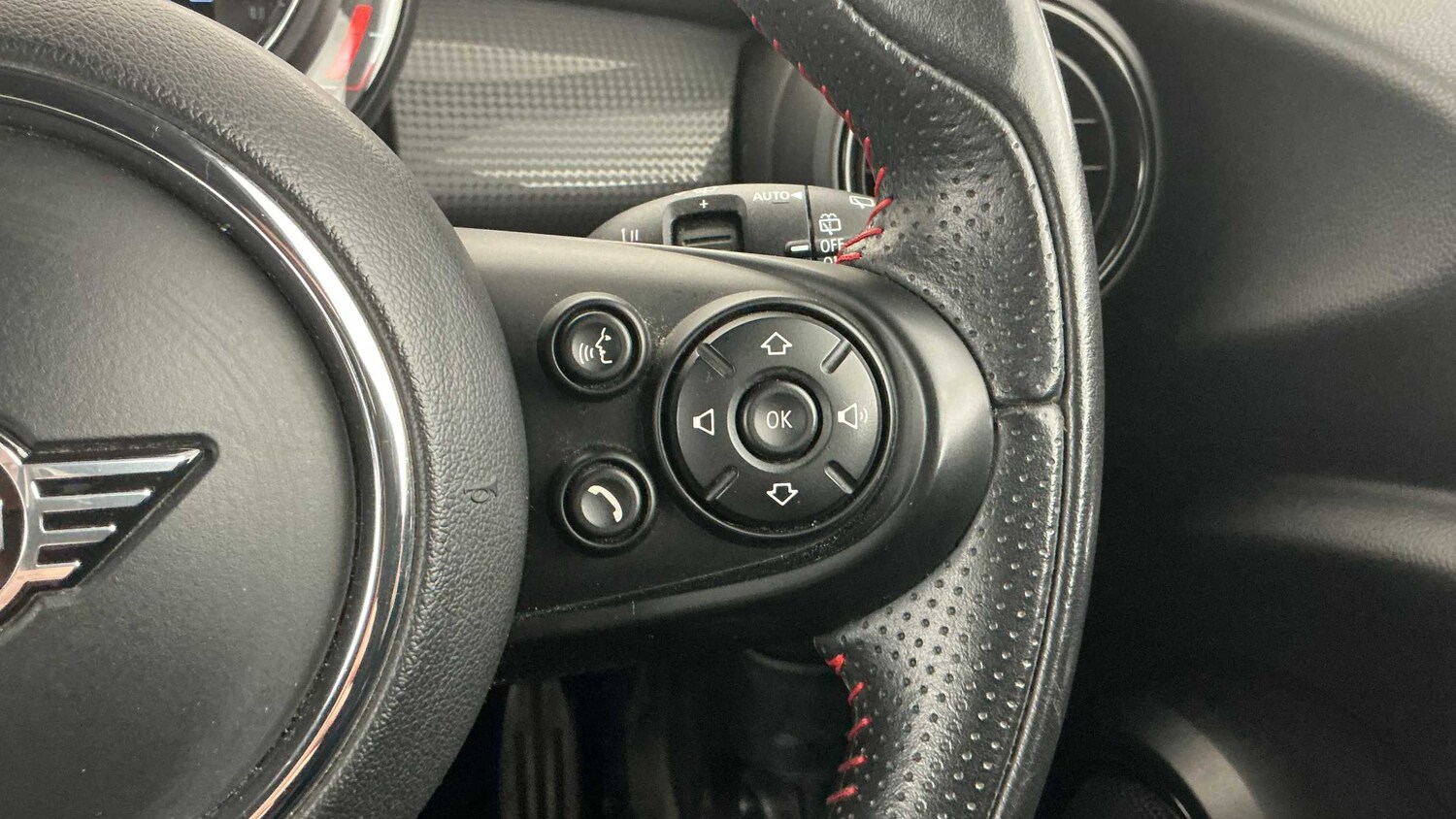 Used MINI Hatch 2020 for sale - 77942985: Photo 30