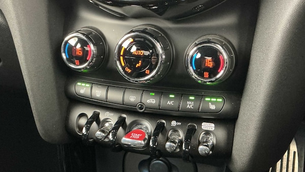 Used MINI Cooper 2023 for sale - 76156140: Photo 30