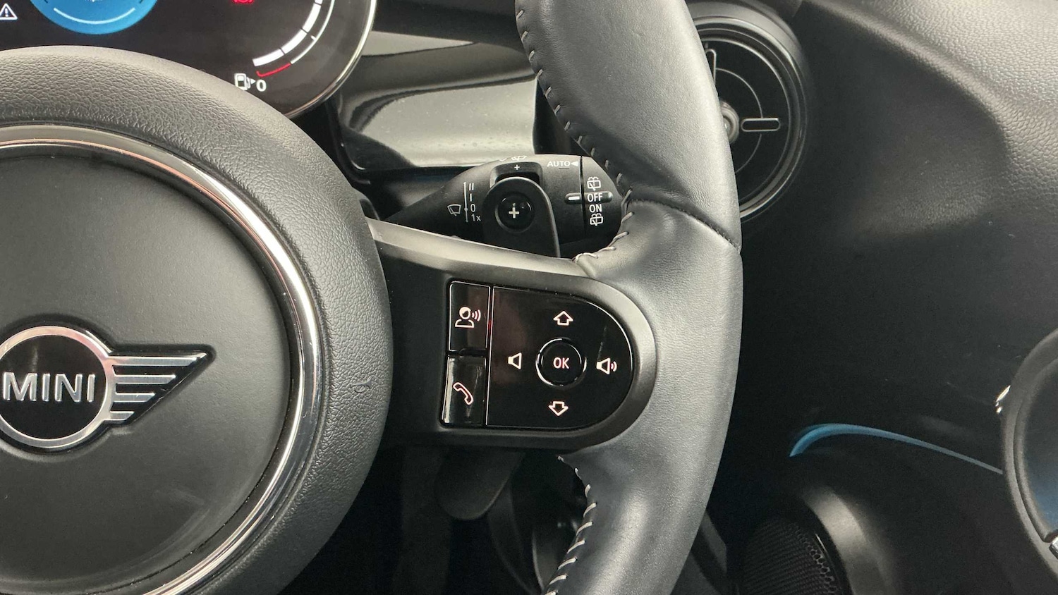 Used MINI Hatch 2023 for sale - 77178854: Photo 35