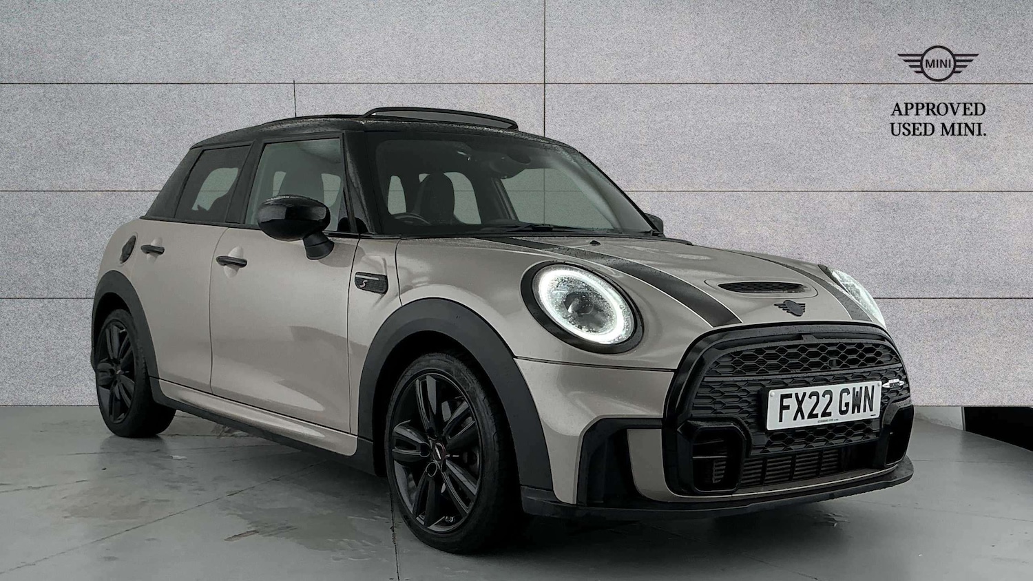 Used MINI Hatch 2022 for sale - 76827662: Photo 1