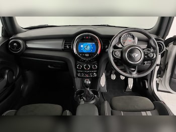 Used MINI Hatch 2019 for sale - 78845531: Photo