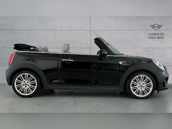 Used MINI Convertible 2018 for sale - 77648973: Photo