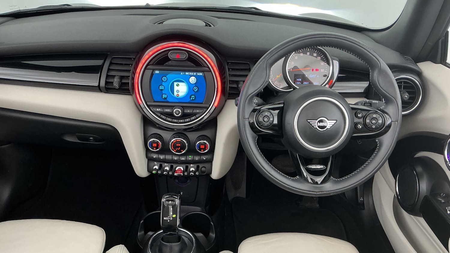 Used MINI Convertible 2018 for sale - 77648973: Photo 5