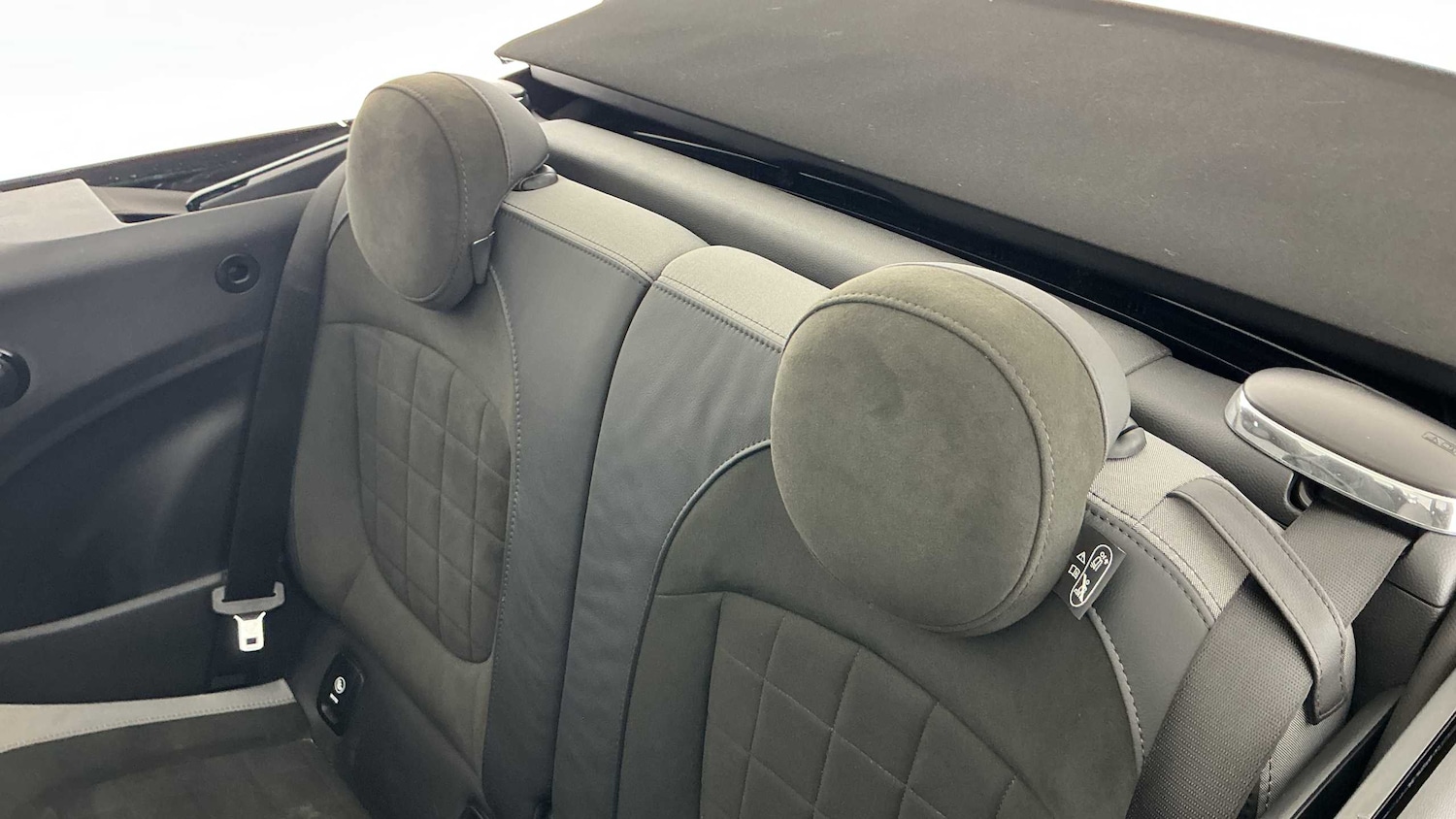 Used MINI Convertible 2023 for sale - 77112469: Photo 12