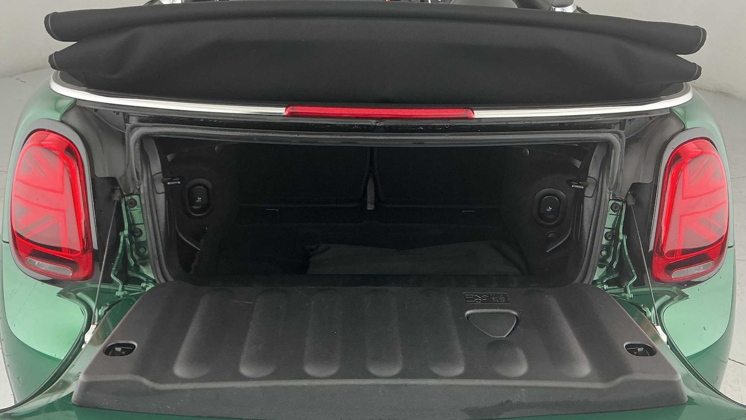 Used MINI Convertible 2023 for sale - 77112469: Photo 13