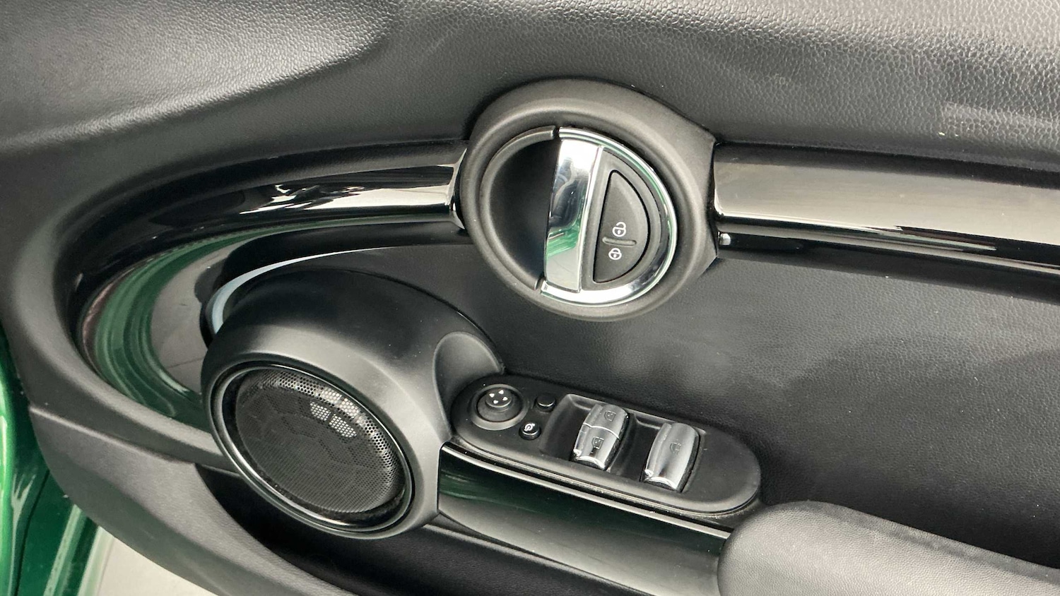 Used MINI Convertible 2023 for sale - 77112469: Photo 17