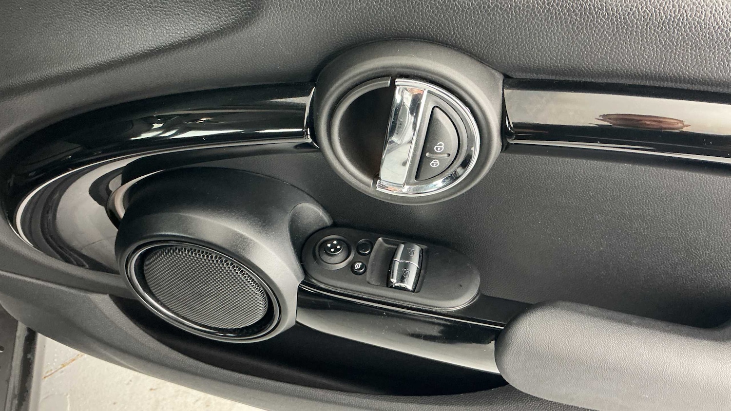 Used MINI Hatch 2023 for sale - 77233049: Photo 18