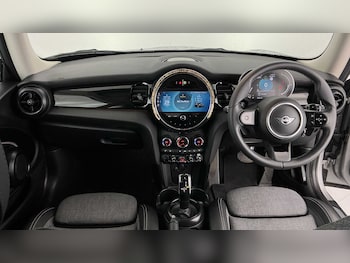 Used MINI Hatch 2023 for sale - 77233049: Photo