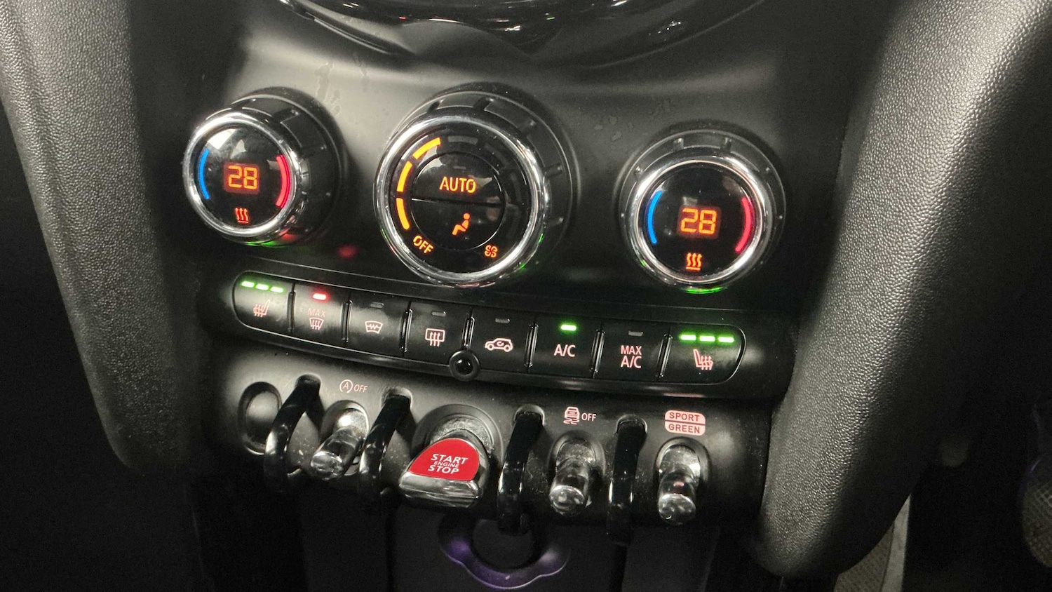 Used MINI Hatch 2022 for sale - 76804772: Photo 32