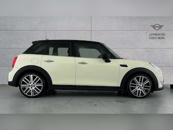 Used MINI Hatch 2022 for sale - 76804772: Photo