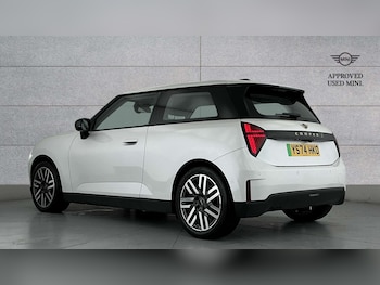 Used MINI Cooper 2024 for sale - 75785142: Photo