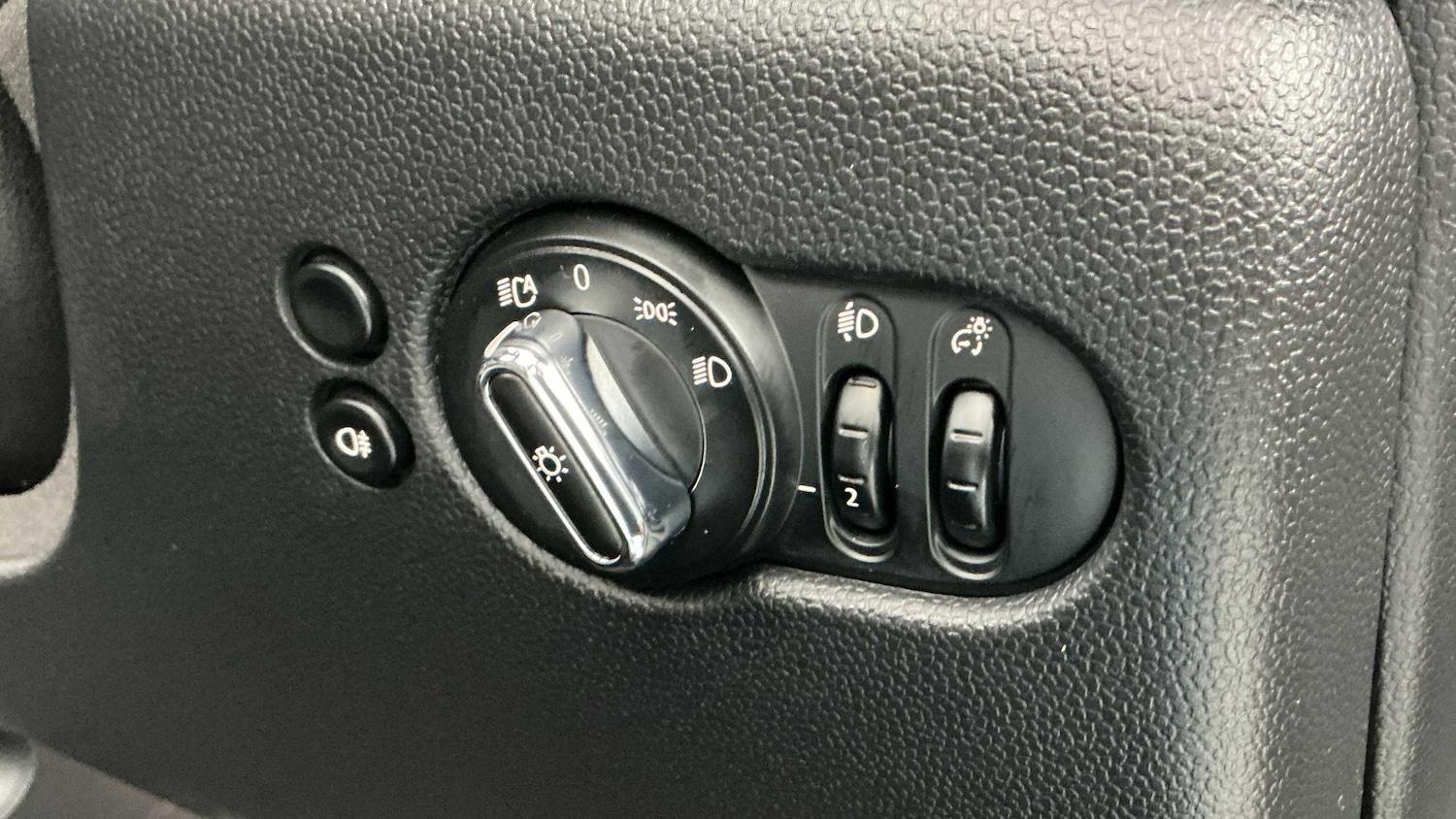 Used MINI Convertible 2023 for sale - 77219667: Photo 22