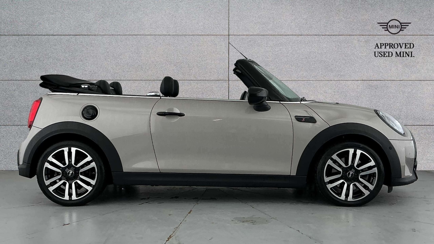 Used MINI Convertible 2023 for sale - 77219667: Photo 3