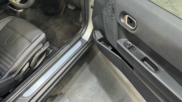 Used MINI Cooper 2024 for sale - 76329188: Photo 17