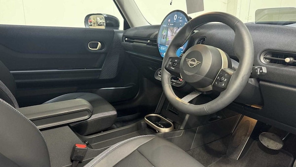 Used MINI Cooper 2024 for sale - 76329188: Photo 4
