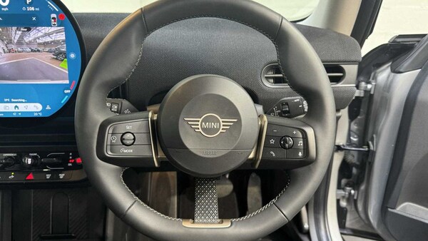 Used MINI Cooper 2024 for sale - 76329188: Photo 5