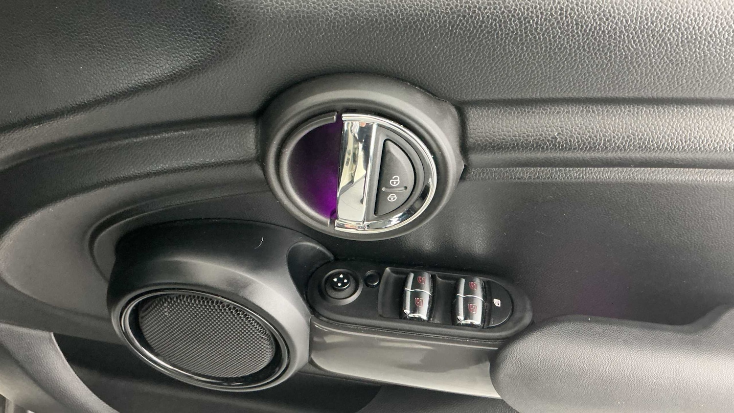 Used MINI Hatch 2019 for sale - 77178923: Photo 18