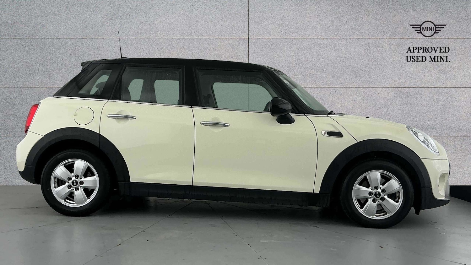 Used MINI Hatch 2019 for sale - 77178923: Photo 3