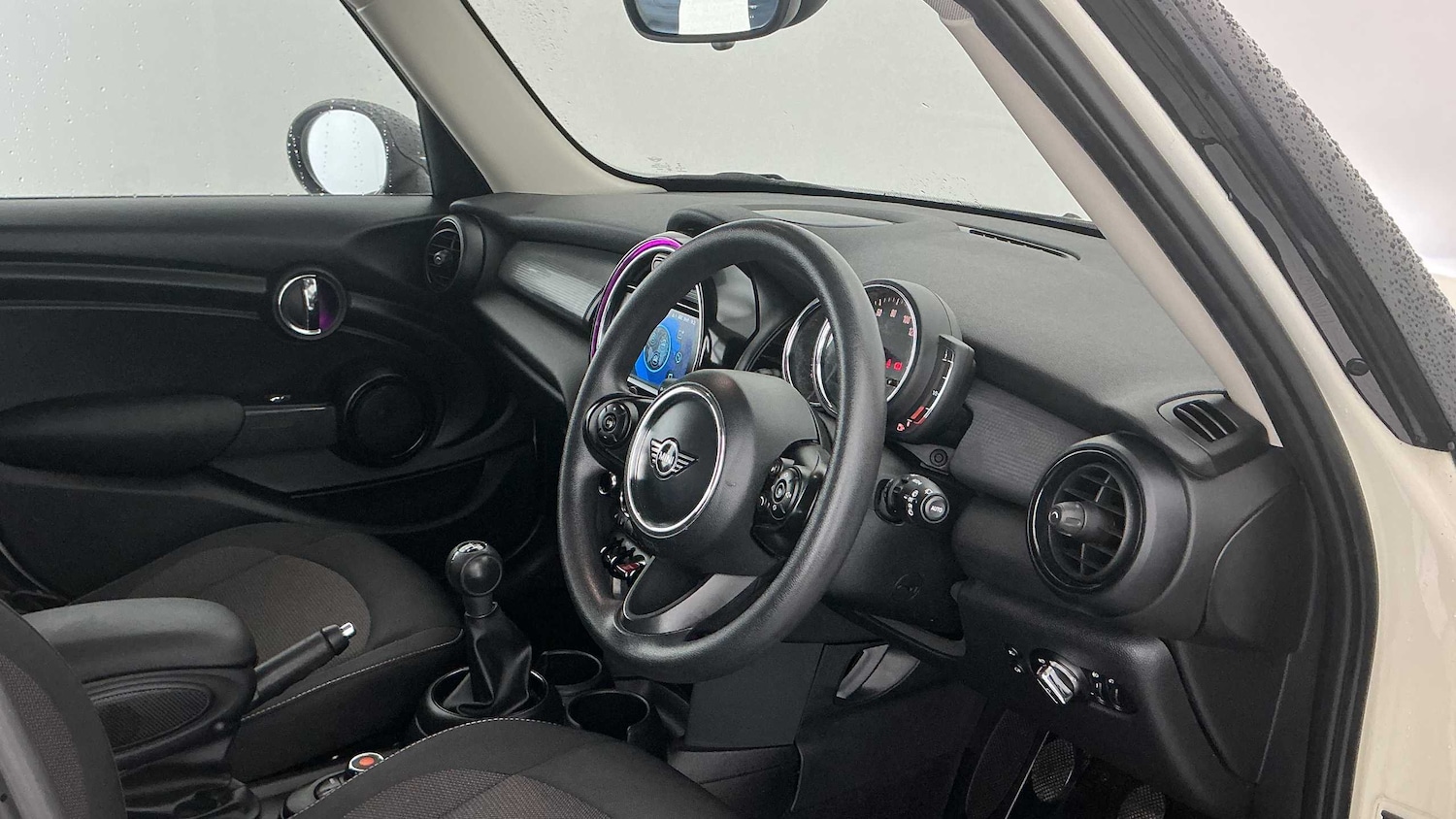 Used MINI Hatch 2019 for sale - 77178923: Photo 6