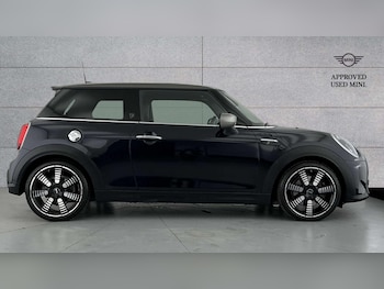 Used MINI Hatch 2022 for sale - 76529236: Photo