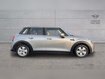 Used MINI Hatch 2023 for sale - 78264701: Photo