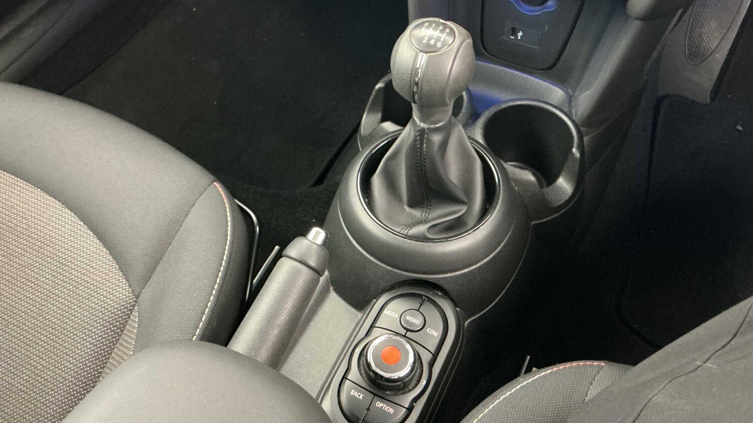 Used MINI Hatch 2019 for sale - 77943402: Photo 10