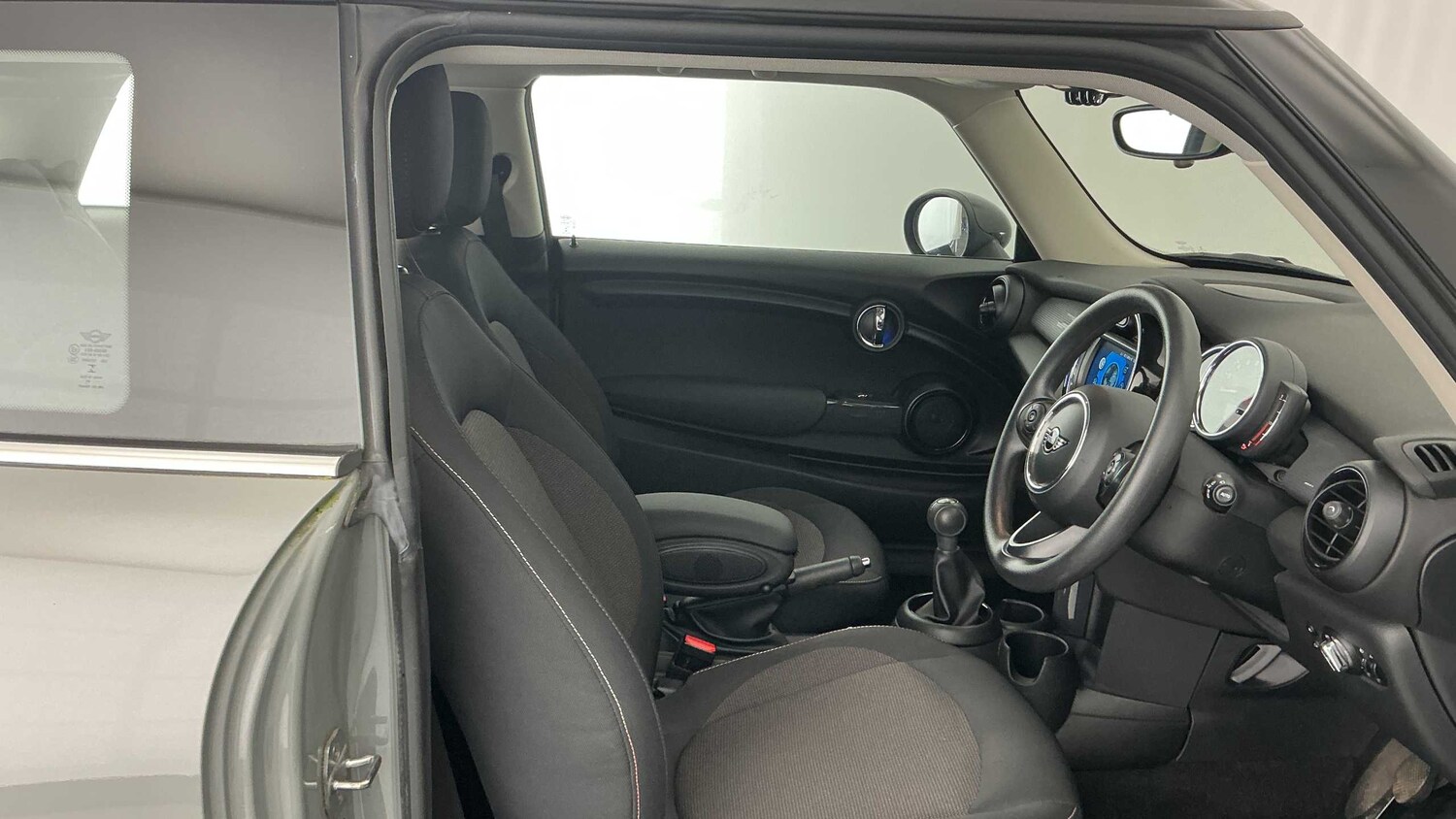 Used MINI Hatch 2019 for sale - 77943402: Photo 11