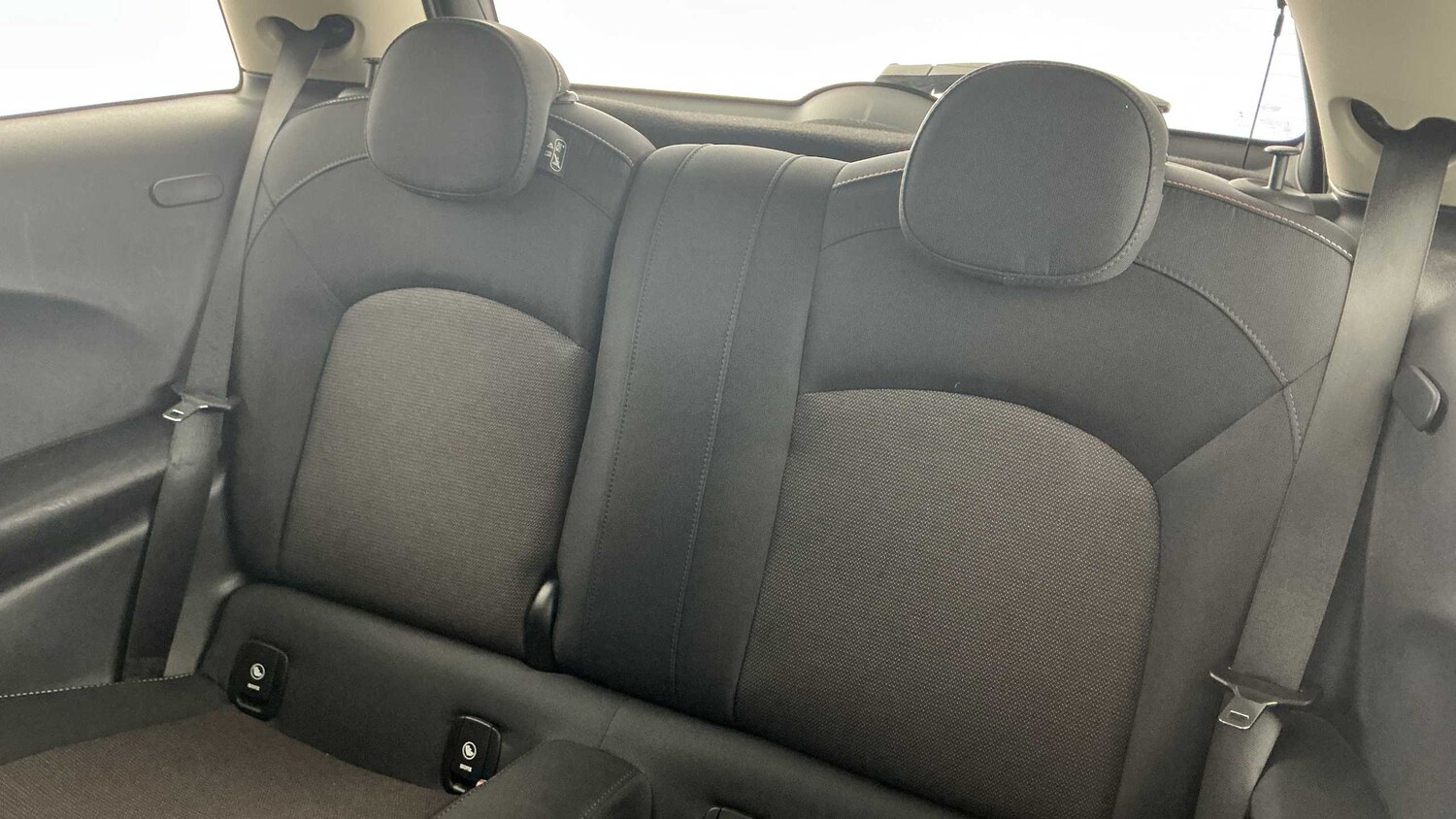 Used MINI Hatch 2019 for sale - 77943402: Photo 12