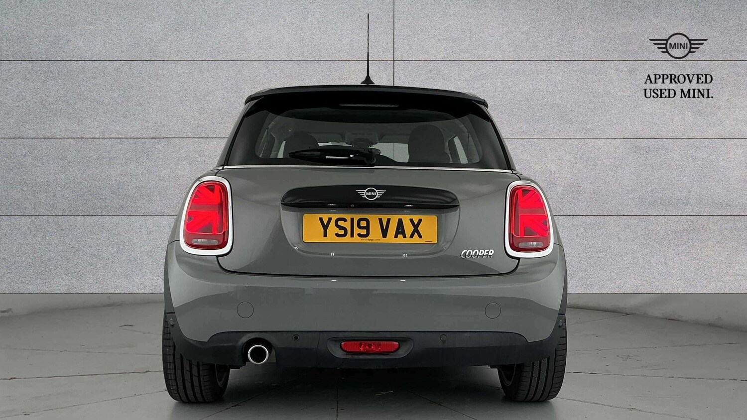 Used MINI Hatch 2019 for sale - 77943402: Photo 15