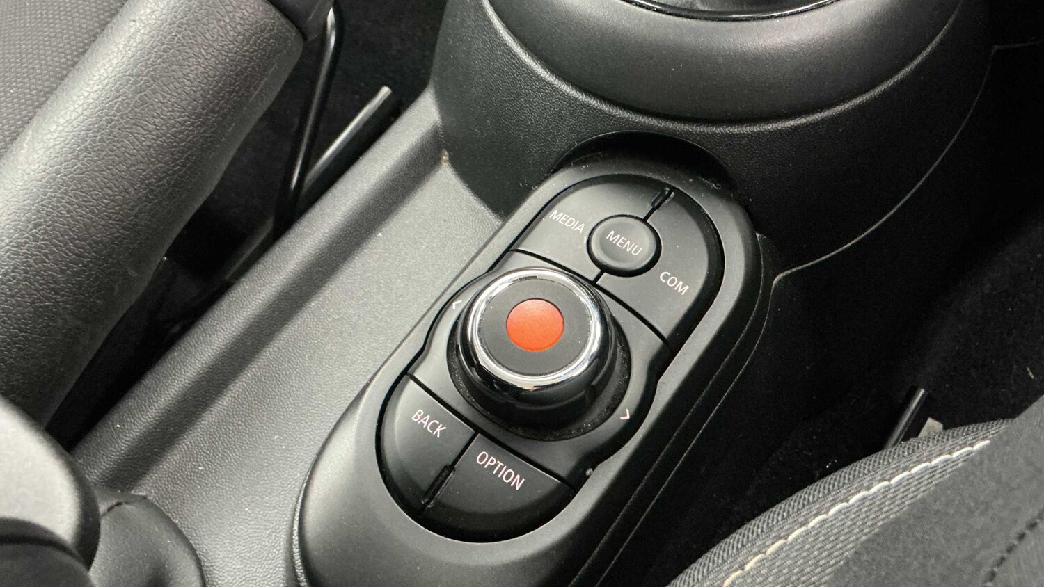 Used MINI Hatch 2019 for sale - 77943402: Photo 23