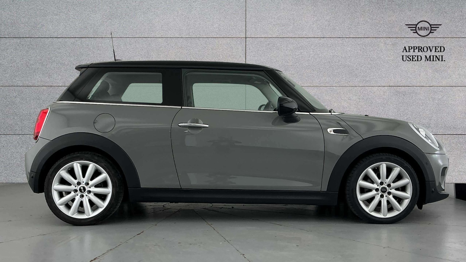 Used MINI Hatch 2019 for sale - 77943402: Photo 3