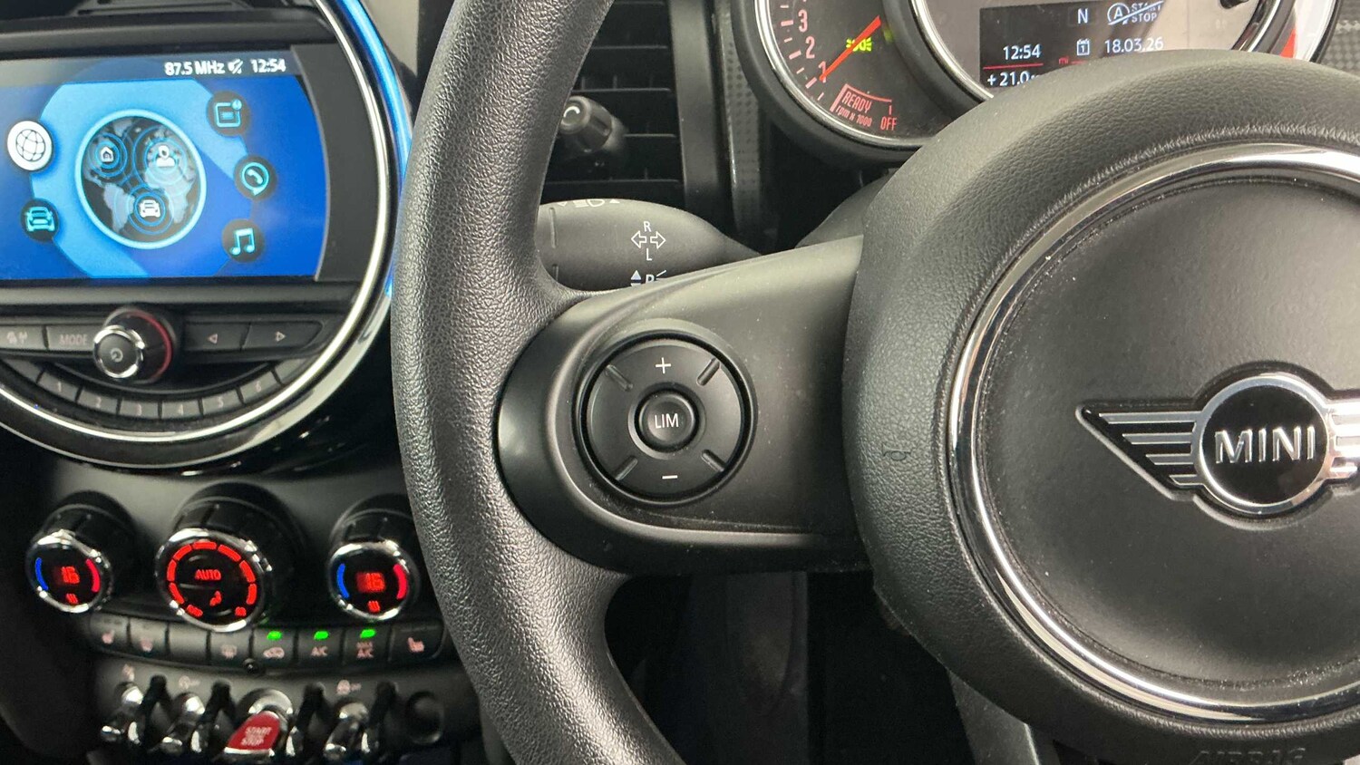 Used MINI Hatch 2019 for sale - 77943402: Photo 30