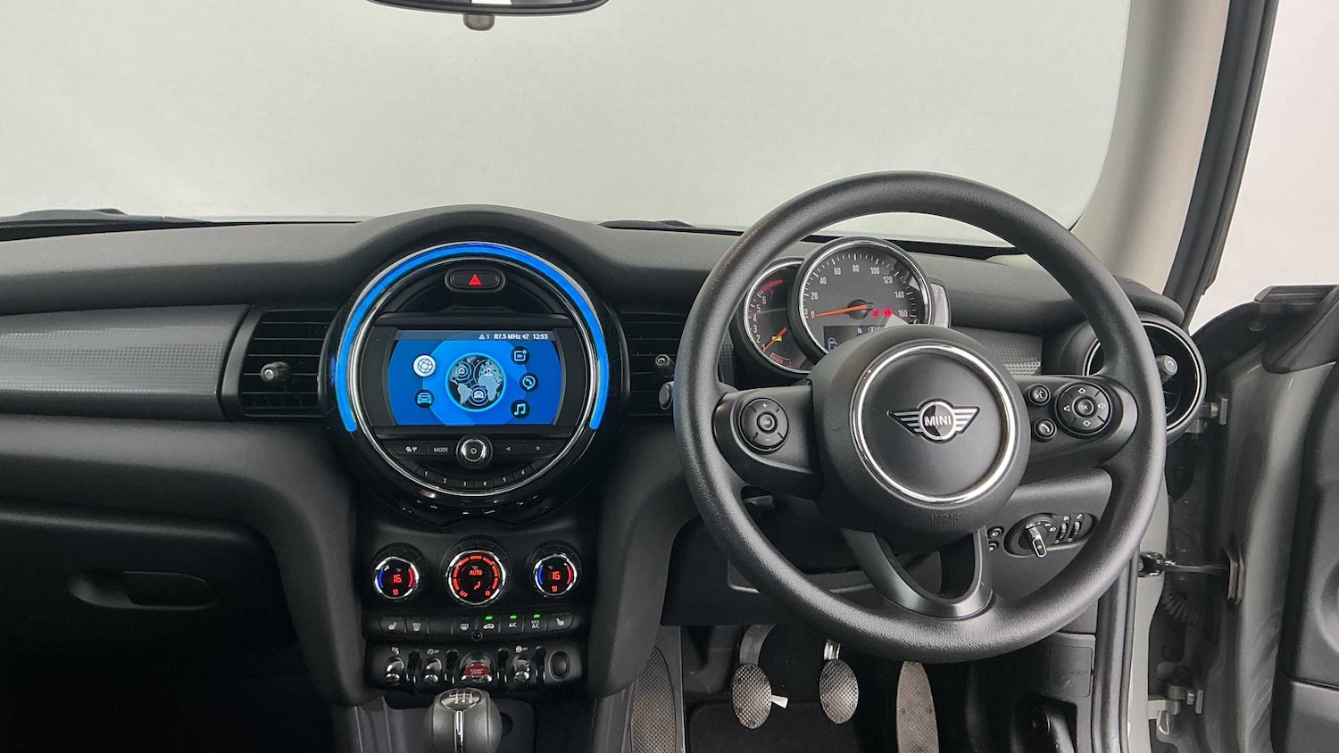 Used MINI Hatch 2019 for sale - 77943402: Photo 5