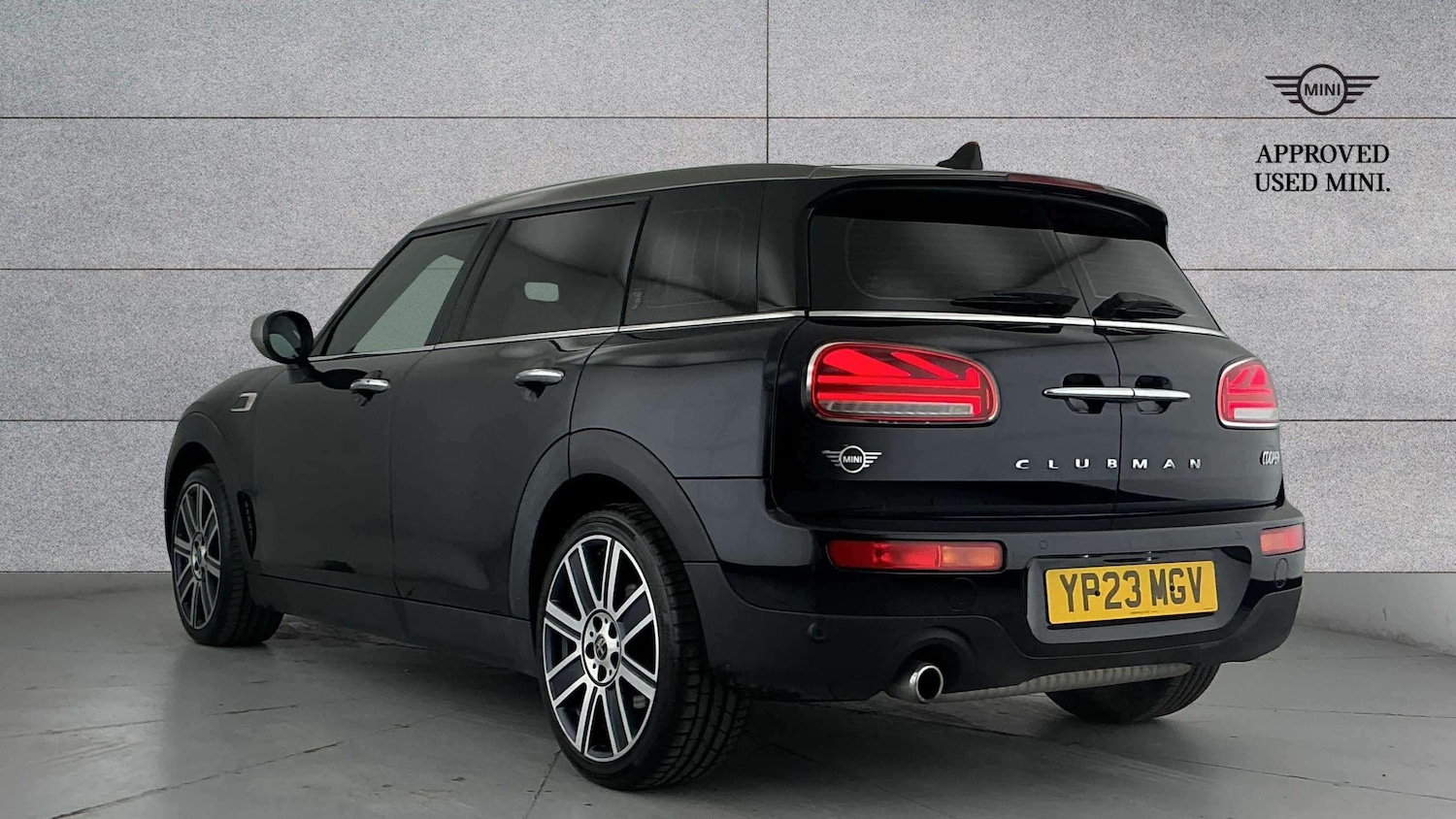Used MINI Clubman 2023 for sale - 77601129: Photo 2