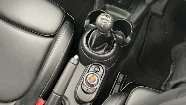 Used MINI Hatch 2019 for sale - 76242456: Photo 10