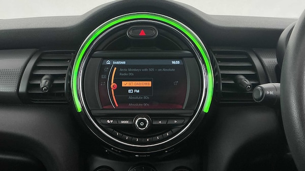 Used MINI Hatch 2019 for sale - 76242456: Photo 26