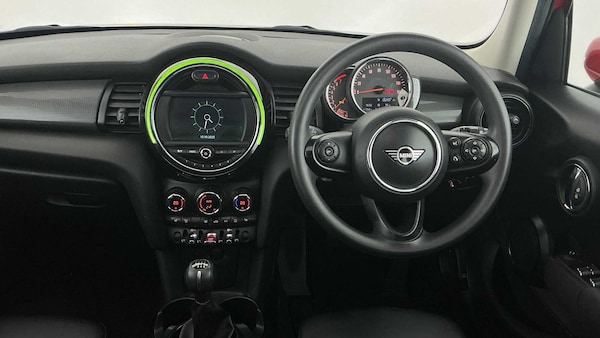 Used MINI Hatch 2019 for sale - 76242456: Photo 5