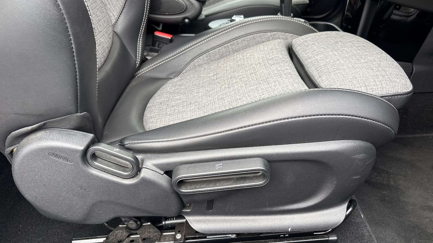 Used MINI Hatch 2023 for sale - 77827383: Photo 28