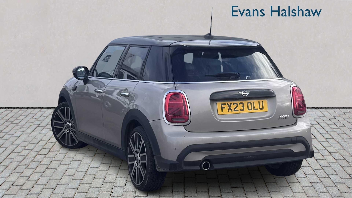 Used MINI Hatch 2023 for sale - 77032180: Photo 3