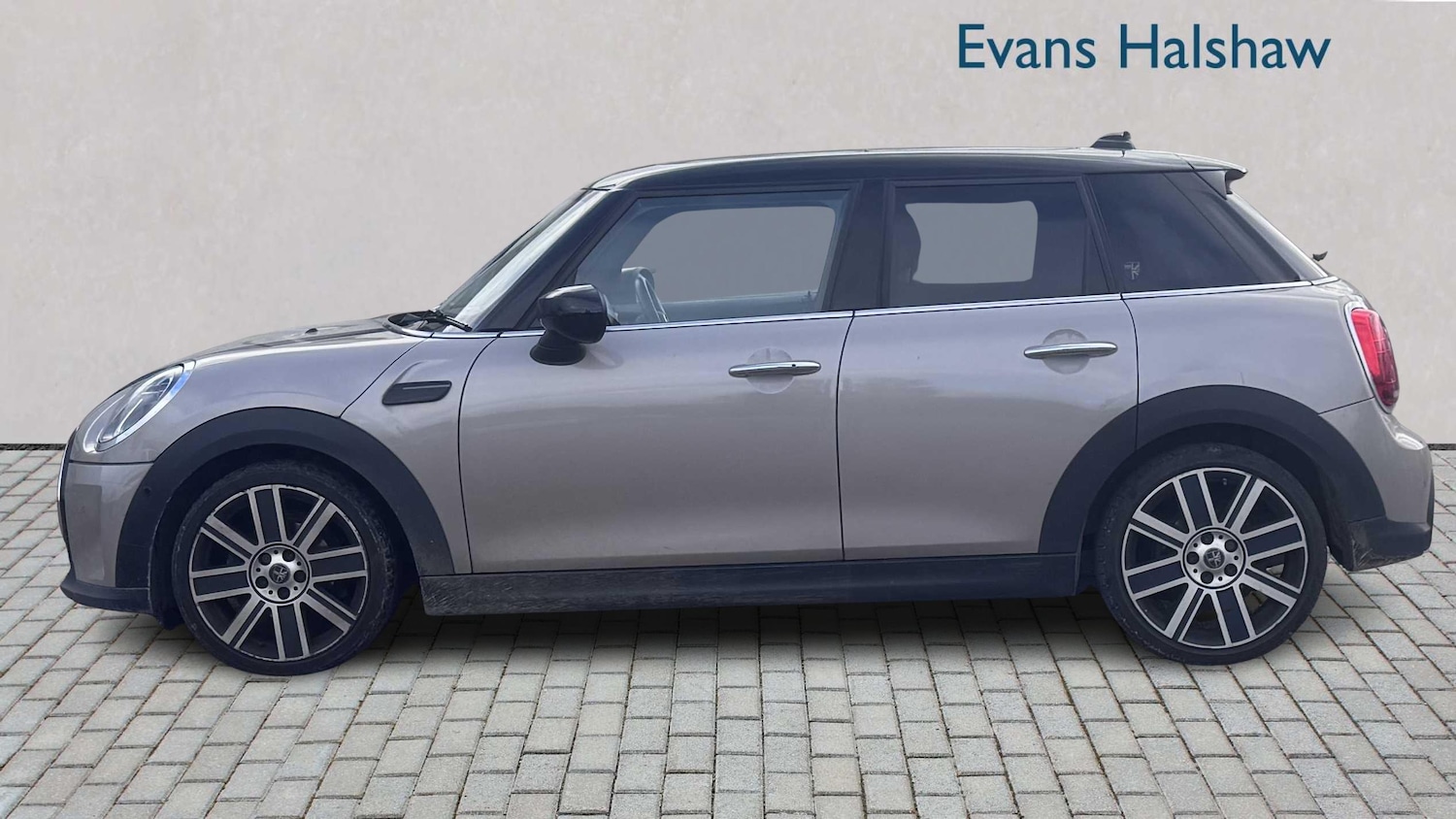 Used MINI Hatch 2023 for sale - 77032180: Photo 4