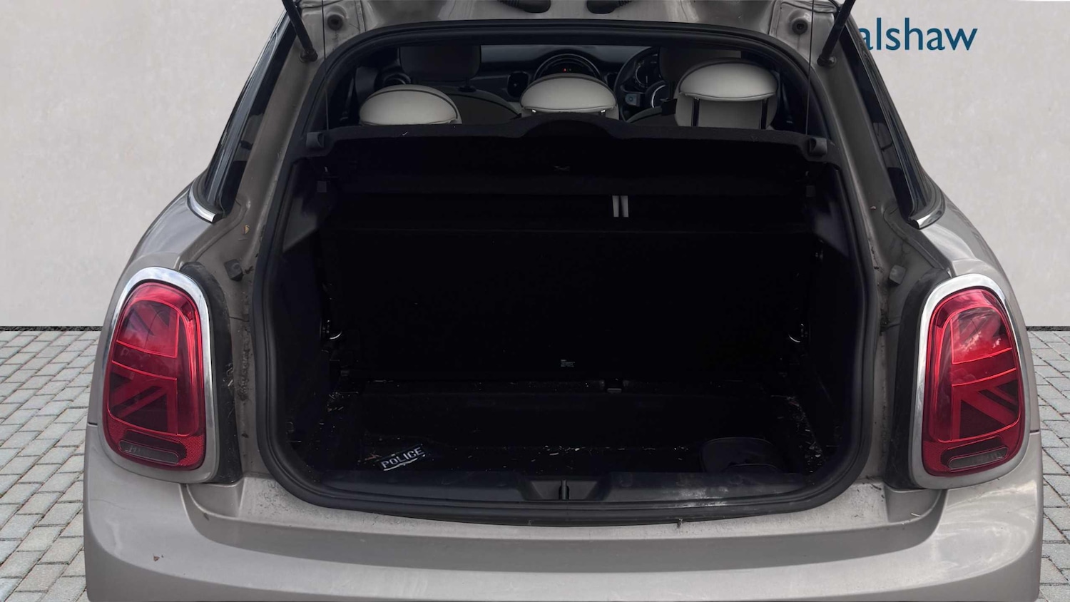 Used MINI Hatch 2023 for sale - 77032180: Photo 7